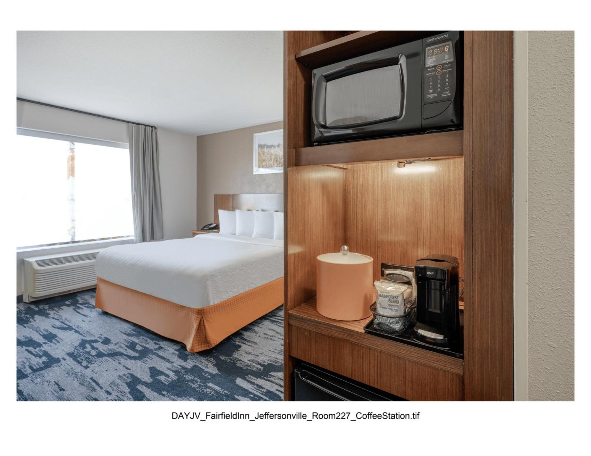 Fairfield Inn & Suites By Marriott Jeffersonville I-71 Exterior photo